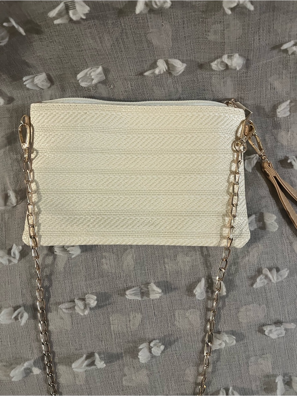 Cream Wristlet Shoulder Bag with Gold Chain Strap